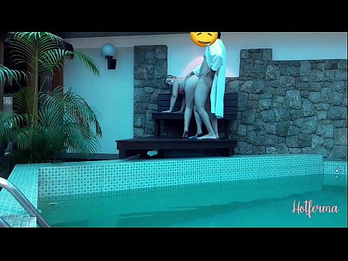 ❤️ Bulla ancillam ad piscinam invitat, sed fervido resistere non potuit Fucking  at la.teenactivewear.ru